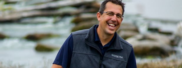 Garrett Borowicz Thinks Widseth Rocks!